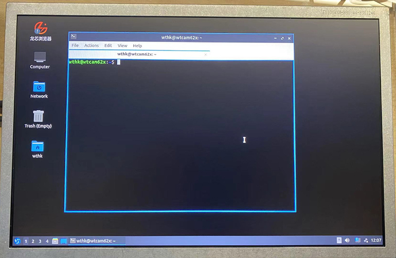 圖四 ubuntu 桌面-寬770.jpg